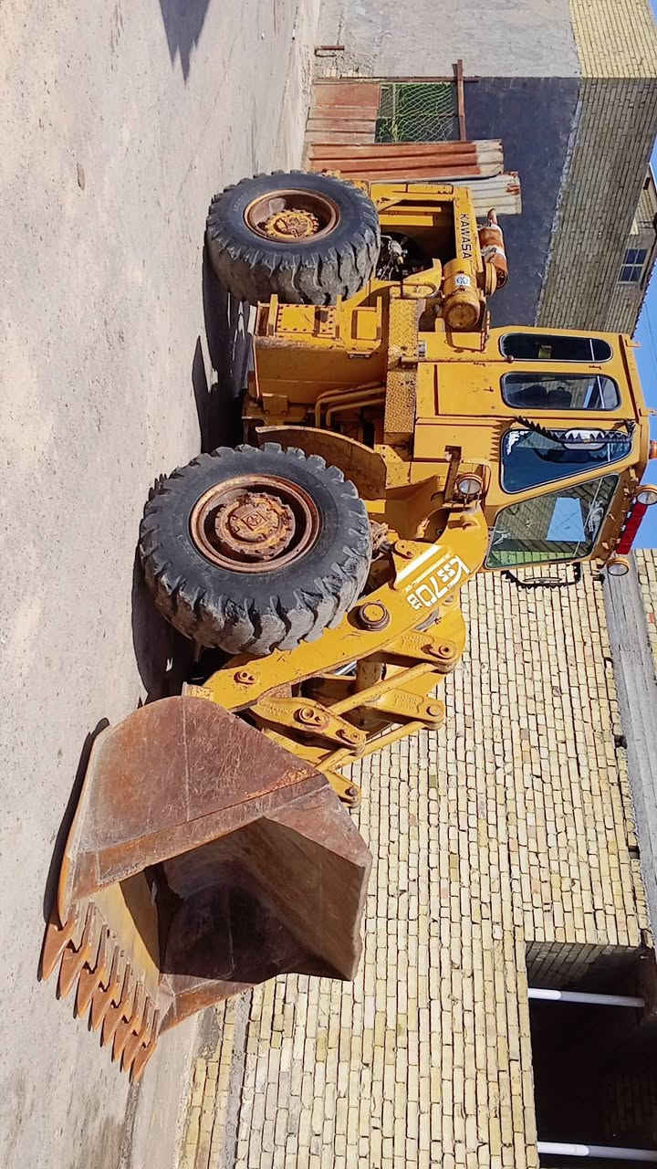 سلام عليكم شفل كاوسكي البيع 70 بي موديل 83 بلاديه شركه رقم واسط نكليزي بسمي سنويه جديده تخم تاير جديد كيله جديده تخم سنون صينيه جديده بريك 4اويالى قطره صبغ مابي شراي يتصل تدالل ***********
