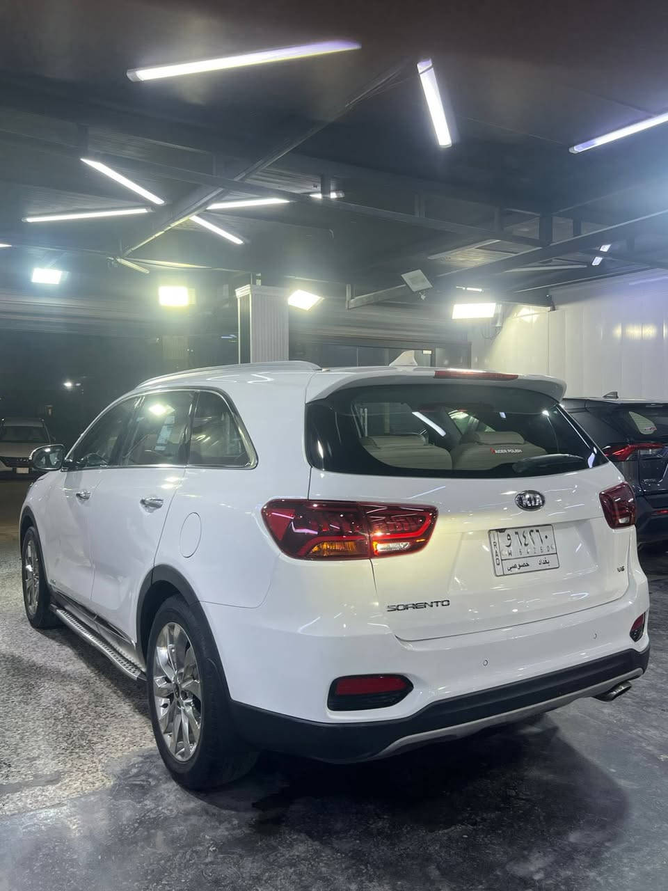 السلام عليكم
للبيع سورنتو خليجي  موديل 2018  فول بانوراما
محرك  6 سلندر 7 راكب 
بيه ملاحضات مبينه بالسونار بدون دواخل 
السعر 215 ورقة
*********** للاستفسار
مكان السيارة بغداد
