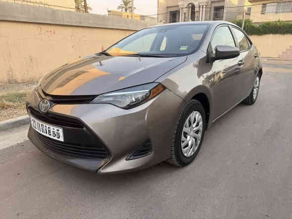 سلام عليكم للبيع كورلا 2019 حادث خلفي رقم بغداد بسمي محرك 1800 سيارة جاهزة حدادية جديدة وتايرات جديدة وباتري ايضاً جديد ماشية 79 ميل السعر 135 وبيها مجال للتواصل *********** مكاني بغداد الكرخ
