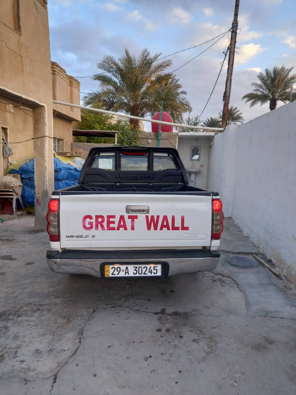 سلام عليكم للبيع بيكم كريت ويل موديل 2015 رقم واسط تحويل ثاني يوم باسمي سنوية مجدده 2029 رقم انكليزي سياره نضيفه مال جناي تبريد تتفئه شغال سياره مبدل بيه جاملغ اثرطخه السعر 85 وبيه مجال العنوان واسط قضاء الزبيديه رقم الهاتف *********** / ***********
