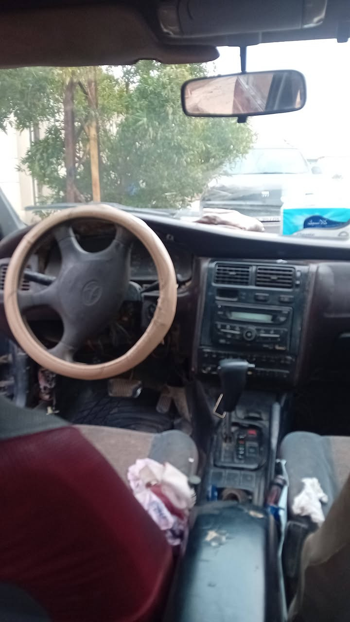 كرونة 1993 مراوس
محرك و كير مكفول محرك 1600 كير اوتوماتيك رقم بغداد طرف ثالث فقط وكالة للمراوس ب سيفيا  95
مكاني ديالى جلولاء  ***********
