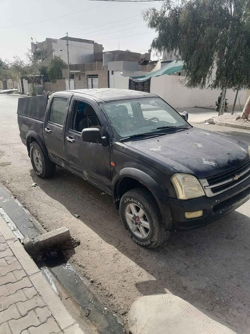 السلام عليكم سيارة للبيع بيكم شوفرليت لوف ٢٠٠٥ مال مزاد وزارة الداخلية بيهة كتاب بسمي كبل تروح للمرور ترقم  بيهة تبديل بجم مال كصة سعر ٢٧ للاستفسار الاتصال ***********
