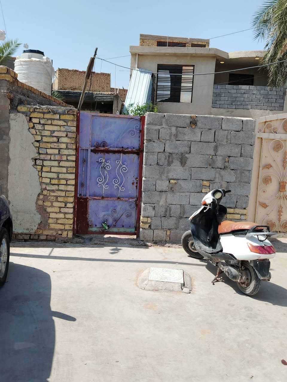 مشتمل بناء جديد طابق اول  بمنطقه الفلاحيه مساحه تقريبا ١٩٠ متر بي غرفتين واستقبال وصاله وصحيات ومنور. ودرج خارجي وحديقه بيه للاستفسار الاتصال📞 *********** وباقي التفاصيل بالمنشور جوه 👇👇
