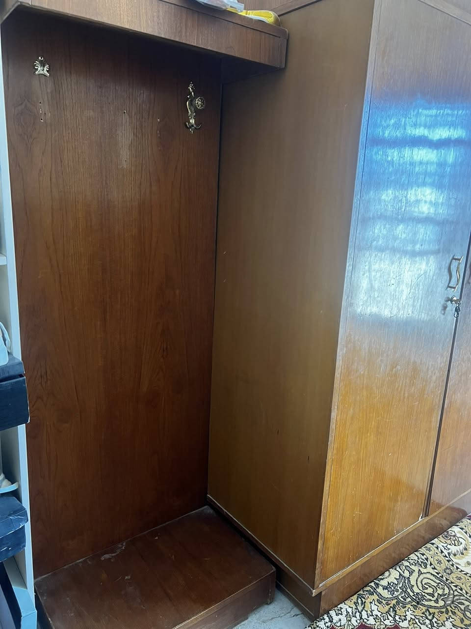 #للبيع                                                                                               غرفه اخشاب خمسة ابواب صاج دخل خارج


**إذا كنت صاحب هذا الإعلان وتريد حذفه لأي سبب، رجاءا أرسل رسالة إلى الدعم الفني**