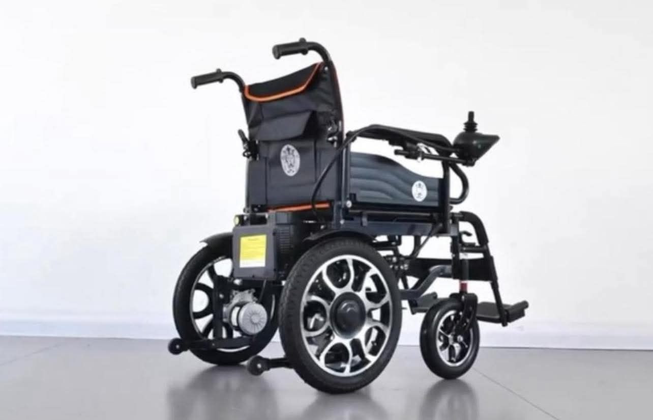 كرسي كهربائي حديث للبيع بعده ممستعمل بل كارتونه سعره 550وبي مجال
عنواني بغداد 
***********
