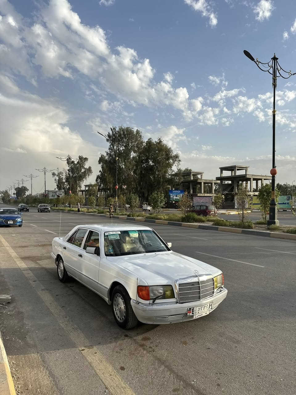 مارسدس جامبو رئاسي باب قصير
مارسدس جامبو رئاسي باب قصير موديل 1987 بأسمي السياره سنويه 30 رقم بغداد انكليزي الجديد  محرك بلاد عنكبوت قبغ اسود سياره مكفوله كير ومحرك وحداديه صدر وقواعد دبلات وشاصي  بيها شويه خربطه ب السلولي يرادلها تصفيه لمنضومه البانزين دواخلها نضافه 70% لون بيجي غرفه جلد 

مكاني ديالى بعقوبه السياره عارضها على 55 وبيها مجال بسيط 

متواجد على واتساب والرقم *********** ومستعجل على بيعتها
