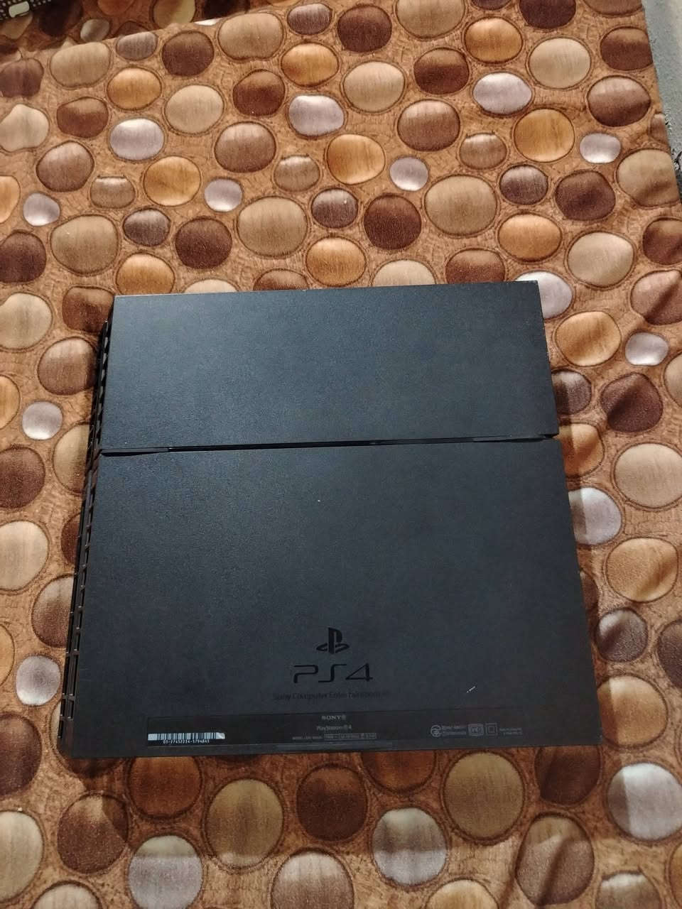 بلايستيشن 4 فات (PS4 Fat) مهكر ذاكره 512 نظام 12
السعر 230بي مجال بسيط
يدات 2 مع كابل الشحن 
تواصل *********** وتساب وخط شغالات ثنينهن 

مكاني ديالى بعقوبه

