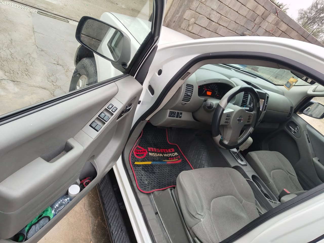 نيسان فرونتيرا موديل 2021
سيارة حلوة ونضيفة ربع ما تصرف عليها 

محرك ٦ سلندر المرغوب كير محرك كفالة 

رقم بغداد الجديد مواصفات نص فول 

الحادث فقط تلث قطع بيبان ثنين تبديل نفس اللون وجاملغ مصبوغ 

السعر ١٨٥ وبيها مجال للطيبين 

رقم الهاتف 

***********

***********
