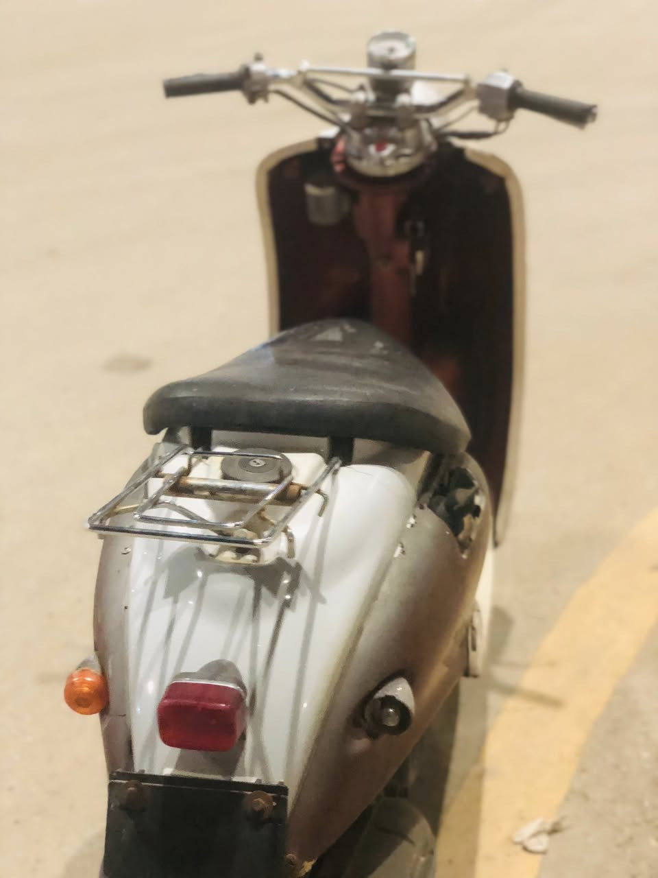 دراجة مصرية شغالة هندر شلعة ومشي حلوو 
مكان كوت قرب تقاطع الكفاءات سعرها 170 بيها مجال 
  ***********
