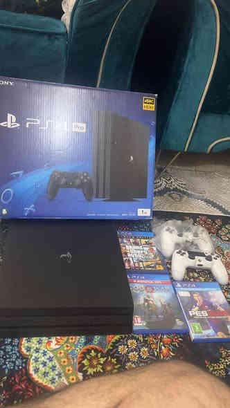 سلام عليكم اخوان عندي بلي 4 برووو 1 تيرا
الجهاز اونلاين  ( اوربي ) كفالة عامة
جديد مستخدم 3 ساعات فقط
ويا 3 اقراص جديدة
وجوستكات 2 اصلية وكالة
السعررر / 300 الف
***********
عندي توصيل كافة المحافظات 5 الاف والجهاز شرط الضمان ومكفول من كلشي
