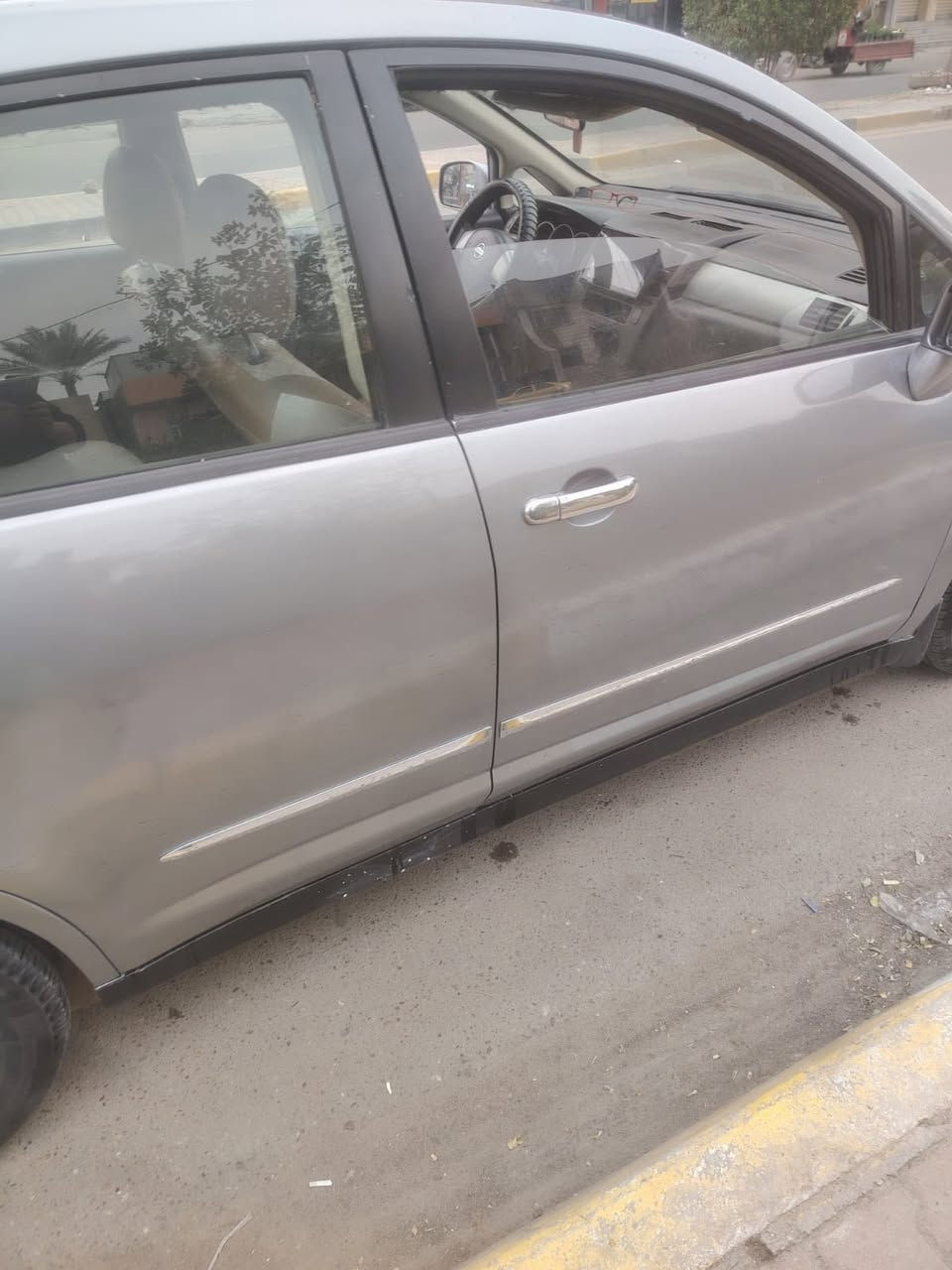 السلام عليكم فيرسا 2009 مكينه ال 2000 مصبوغه حزام مكينه كير تبريد تتفئه صدر  تخم تاير تحويل ثاني يوم خير من الله شاشه كامره مكاني بغداد الحريه  السعر 63 وبيها مجال 
***********
