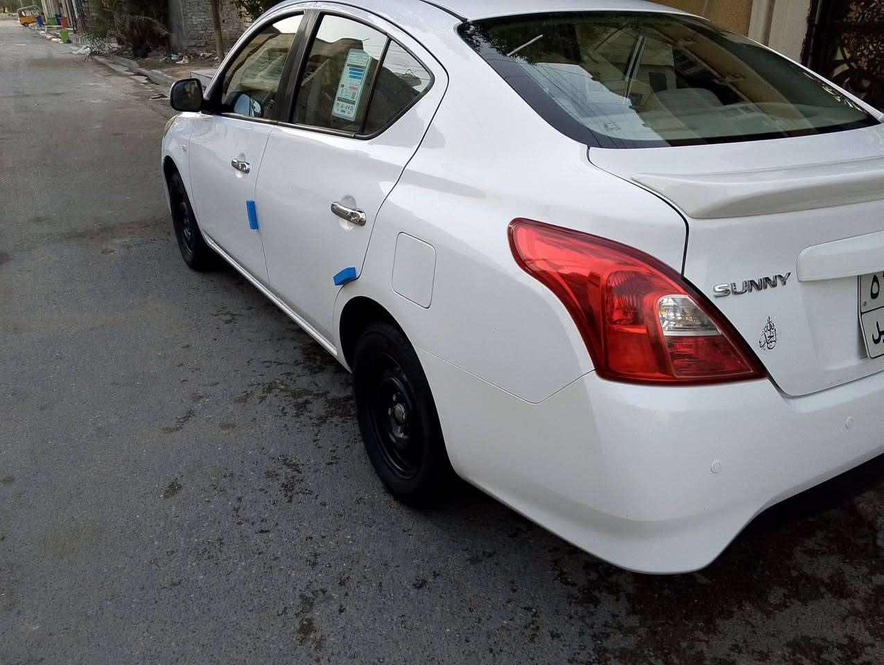 السلام عليكم نيسان سني 2020 سياره كفاله ما عندا شخط بالجهل يمنه بسيط السعر 105  ***********
