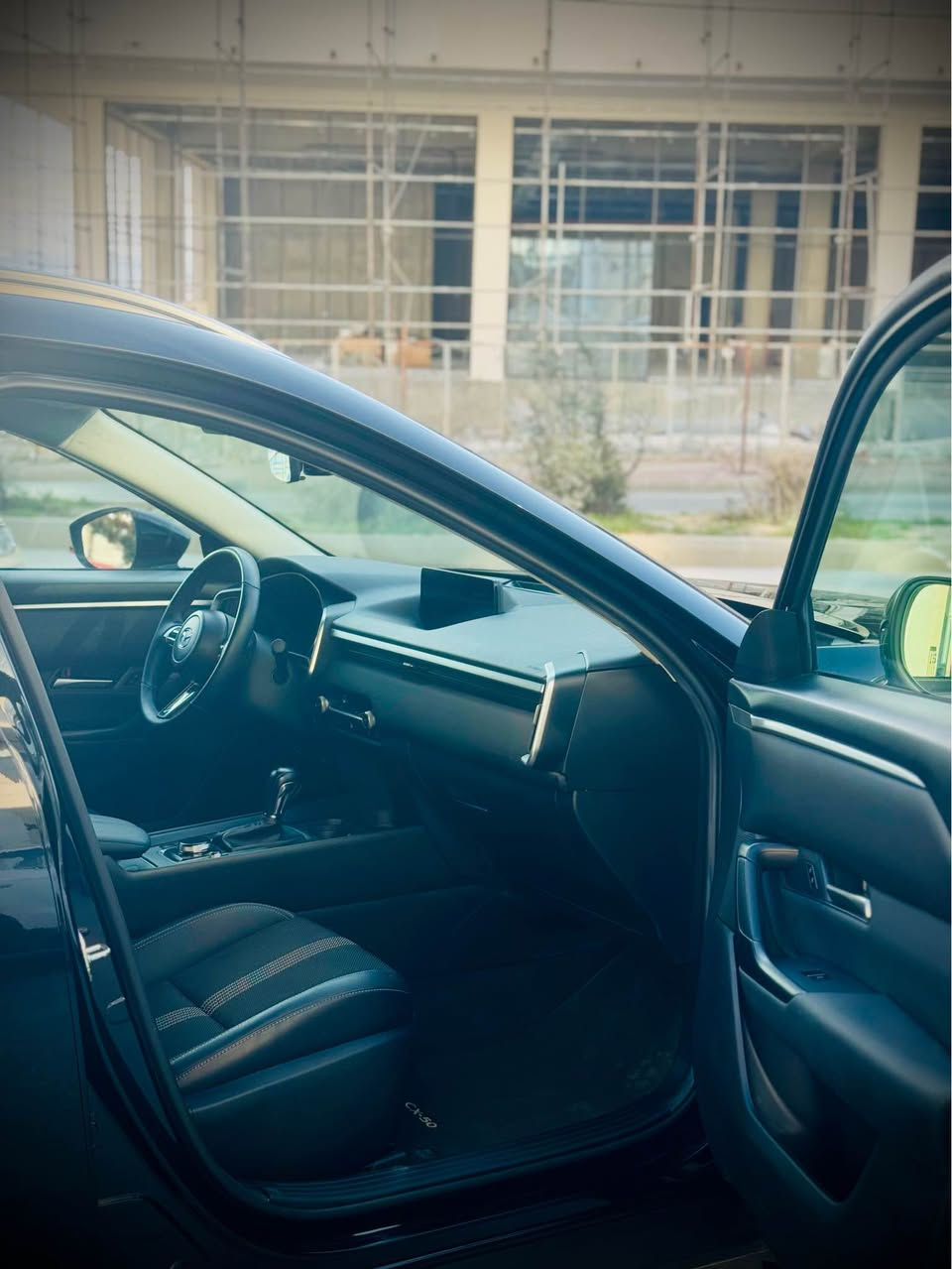 برایان سەلاموعەلەیکوم مازدای CX_50 نیو مواسەفات کوشن هیتەر ٣٦٠ دەرەجە ڕادار کوشن نیو جلد ئاوێنە ڕادار سنوق جەگ دەبڵ ئەکسل مەکینە ٢.٥ بێ تۆربۆ مرغوب 14 مایڵ ڕۆشتووە سەیارەکە بێ مەسرەف و بیانو بڕە پارچەیەک بۆیاخ و دوو پەڵەی بچوک pdr موشتەری تەلەفون کە 
بەوو سعرە لە هەموو بازاڕا نیە *********** السليمانية, العراق
