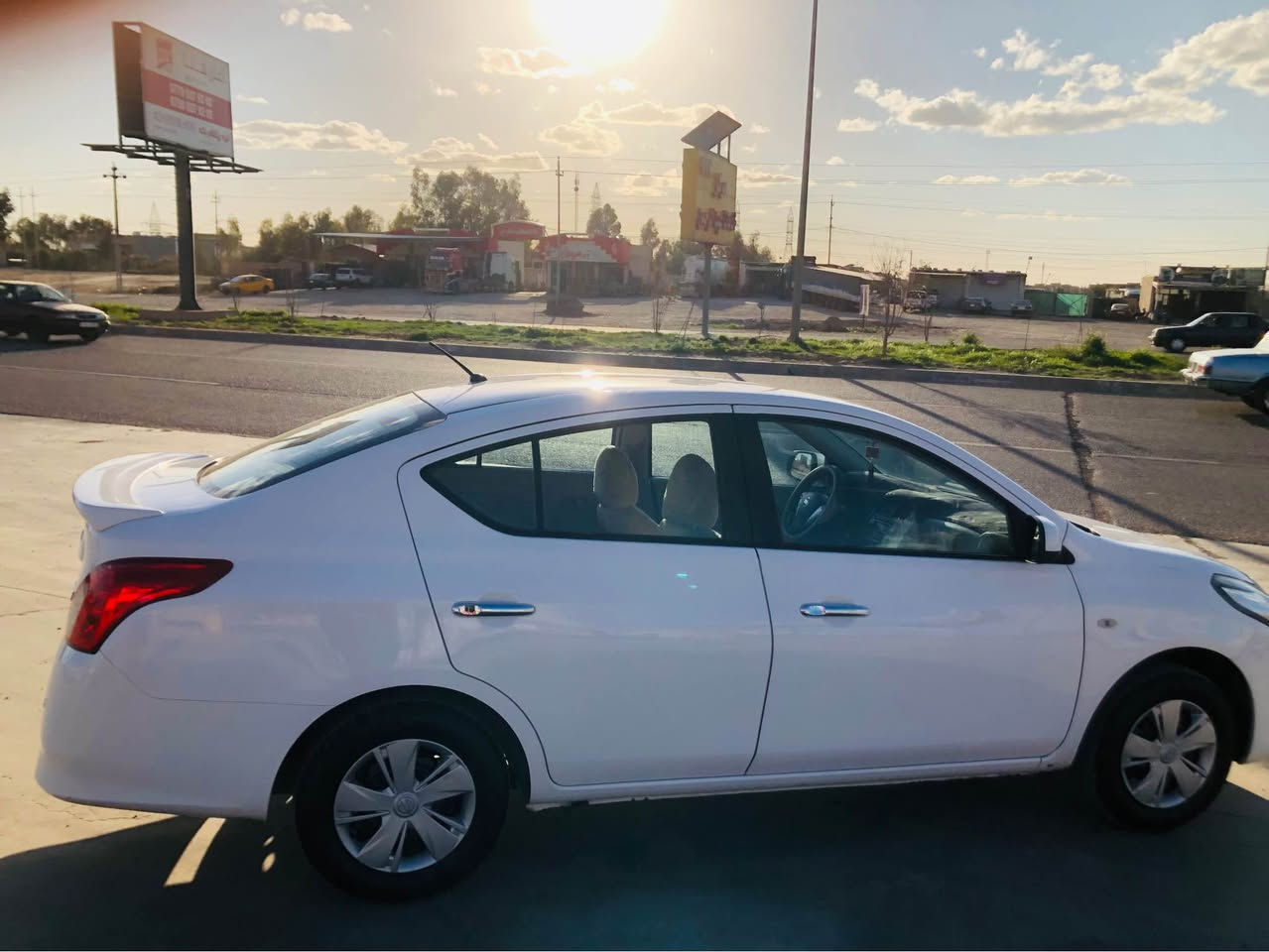 سلام عليكم نسيان سني موديل 2020سيارة حلوة مامتعوب مال بيت سيارة ماشية 102الف سيارة يدة نيكل دبل كيج جامات 2كهرباي سيارة كلين كير محرك كولة بشرط  تحويل بشرط بدون صبخ بدون حادث فقط ثلاث رصعات بل بونيت بنسبة سعر 118ورقة بي مجال اخوان شراي خابرني بل واتساب ***********مكاني كركوك كركوك, العراق
