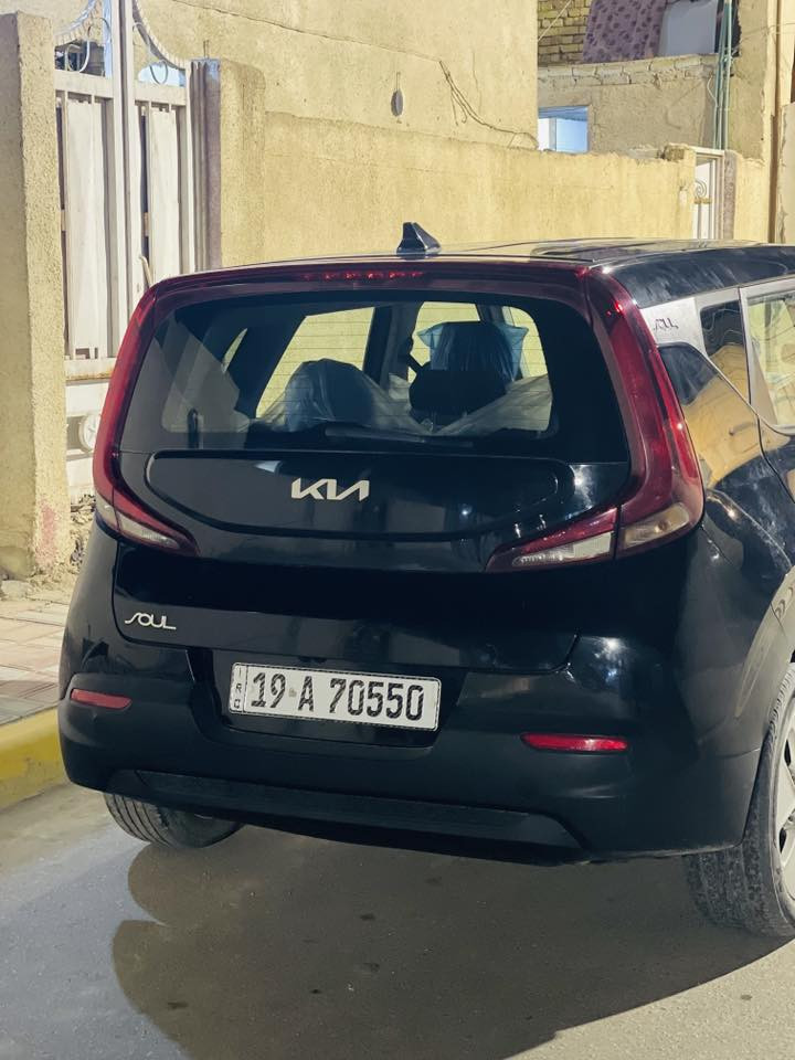 السلام عليكم
كيا صول 2022 رقم جديد بأسمي سياره حادثها جاملغ وبنيد وبيها جاملغ الثاني كلير مواصفات s نضيفه جدا للبيع او المراوس السعر 128 
***********
