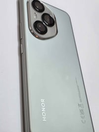 للبيع: Honor 400 Pro (حالة ممتازة) ​جهاز رائد يجمع بين القوة الفائقة ف...