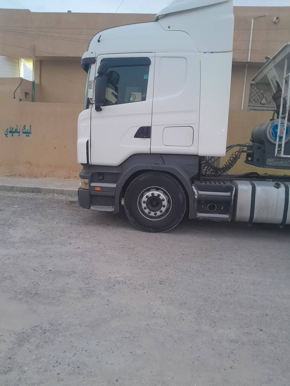 السلام وعليكم سكانيه للبيع الاتصال ***********
