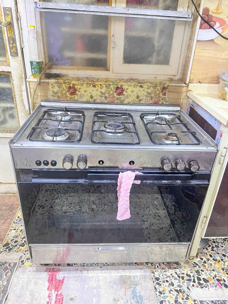 طباخ فريش مصريي
5 عيون 
سعرها 150الف شغاله مابيها كل خللل


**إذا كنت صاحب هذا الإعلان وتريد حذفه لأي سبب، رجاءا أرسل رسالة إلى الدعم الفني**