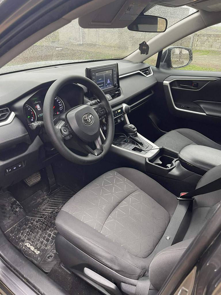 تۆیۆتا ڕاڤ مۆدێل 2021مواصەفاتی LE دەبڵ ئەکسل ئۆتۆستۆپ ڕادار چاملغی دواوەی بۆیاغە لەگەڵ پەڵەیەک لەسنوق بێ ناو گردن هەموگیانی بەشەرتبۆ پەیوەندی کردن.  *********** السليمانية, العراق
