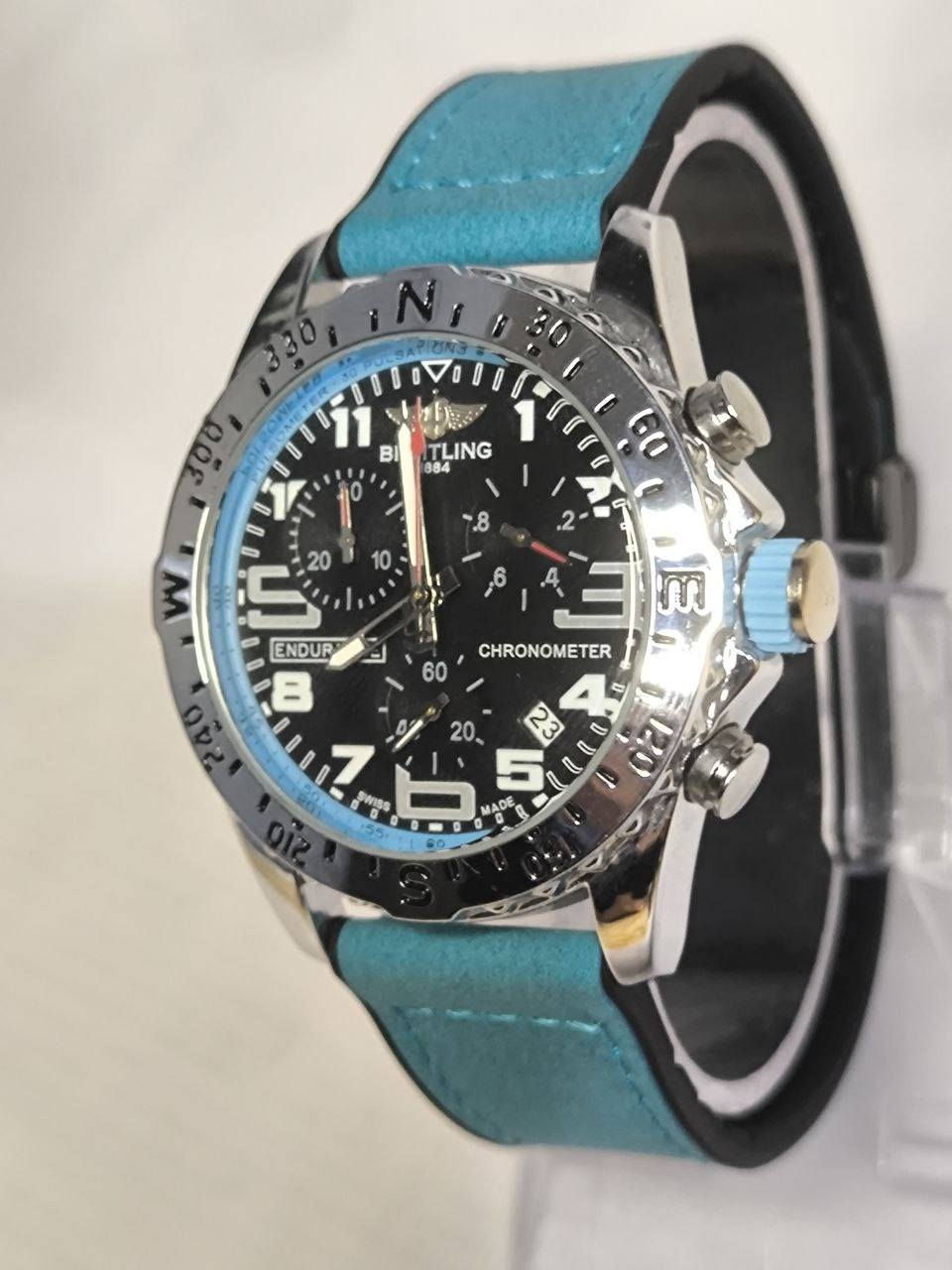 ساعة من ماركة برتلنغ Breitling
تحفة فنية 
مصممة للطيارين الحرفين والقباطن
مكينة كوارتز ستوبوج (جميع السناتر شغاله)
هيكل ستانلس ستيل طوق ارقام حفر
ميناء فخمة مزودة بمنفذ تاريخ فول لامينوس
زجاج معدني ضد الخدش
مقاومة ماء وغبار 
جلد شاموا مميز مبطن ربل
الساعة مختمة بالكامل 

ملاحظة ؛- متوفر قطعتين فقط
 
السعر : 35 ع اول تم
 للحجز والاستفسار يرجى مراسلة الصفحه


**إذا كنت صاحب هذا الإعلان وتريد حذفه لأي سبب، رجاءا أرسل رسالة إلى الدعم الفني**