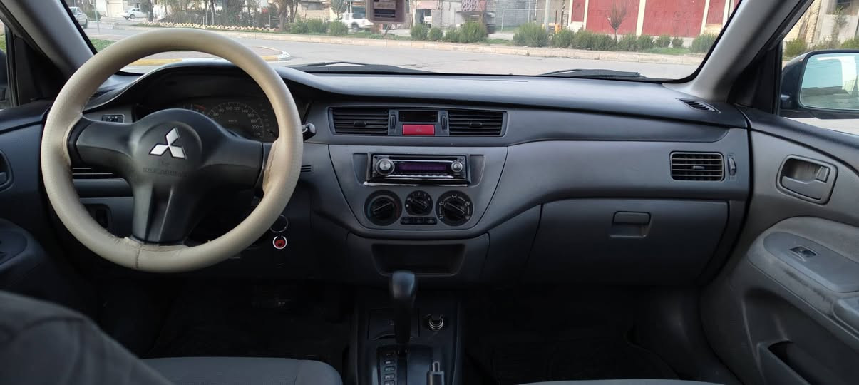 لانسەر مۆدیل 2007سلڤەر گێڕئۆتۆماتیک چوارجام کارەبایی سویچ کۆنترۆڵ ڕەقەم سلیمانی سەنەوی ڕەقەمی تازەیە 129هەزاری حەقیقی ڕۆشتووە گێڕومەکینەی نەکراوەتەوە سەیارەکە یەک دەستە لەشەریکەوە هەیکەلی زورجوانە زورتندوتۆڵە سێ پارجەی بۆیاخی ئەوروپایە بی ناوگرتن ڕەسمی سۆنەرەکەم داناوە سعری 71گەڵاومجال شوێن هەڵەبجەی تازە ***********
*********** دار بنديهكان, السليمانية
