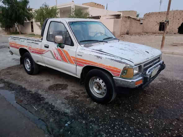 للبيع بيكم موديل 93رقم نجف مشروع وطني سنويه 29السيارك مكفوله بس الرباع مكينه حاويه قبل شهرين من شادينها حداده قبل شهر كير وكسن وشاصي كرهبايات شقاله زوج تايرات توه مشدود وزج مستخدم عنوان ميسان ناحيت كميت السعر 50وبيها مجال ***********/***********
