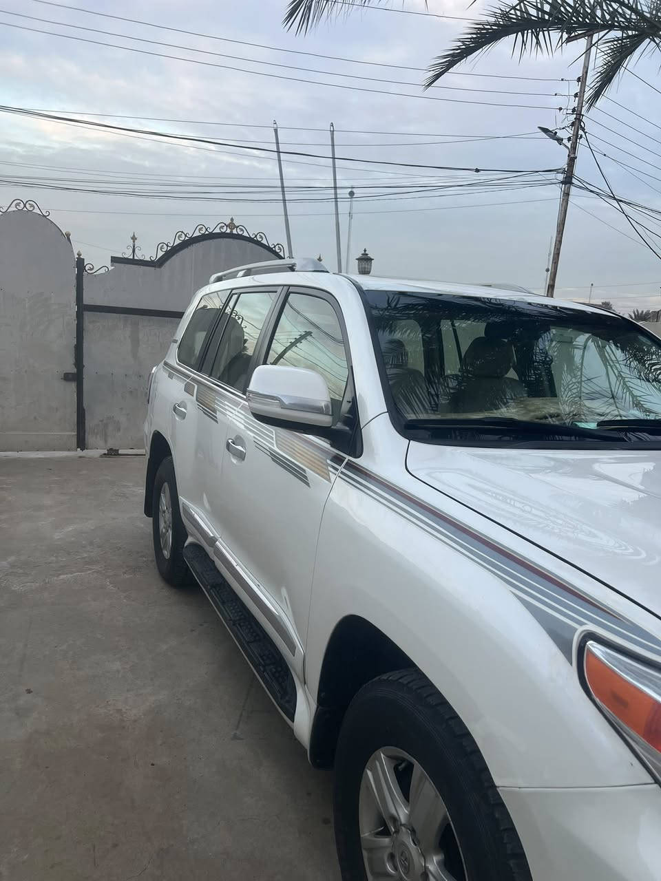 للبيع أو مراوس لاندكروز 2014 كامل المواصفات ***********
