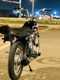 دراجه للبيع صالها سبوع من معمره تعميره ٢٦ وشاصي 18 السعر 800 رقم 07807...