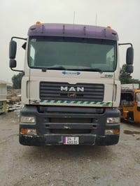 البيع كبسة مان ألفين وخمسة بسمي سيارة سنوية جديدة 07724965734