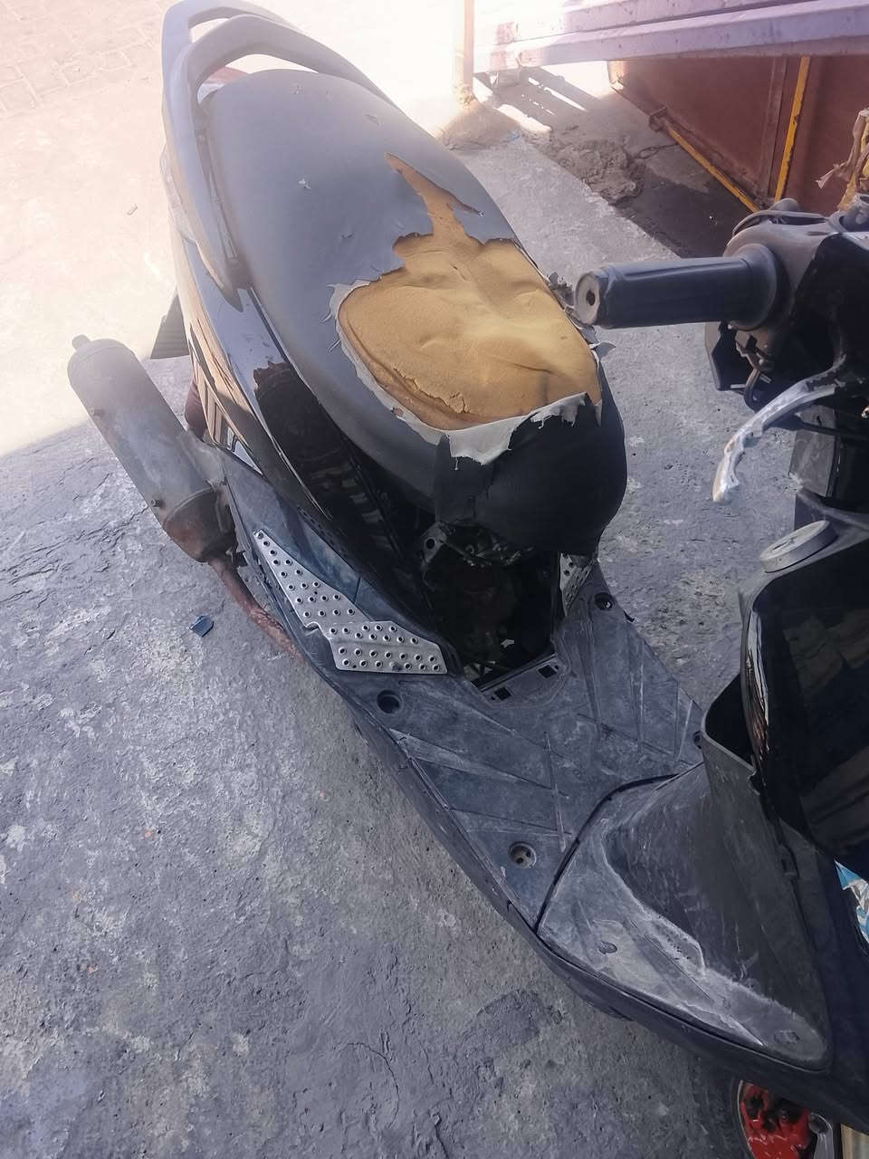 سلام عليكم دراجه ثعلب البيع الدراجه الكهربائيه كله جديد السعر 350 الف
***********
