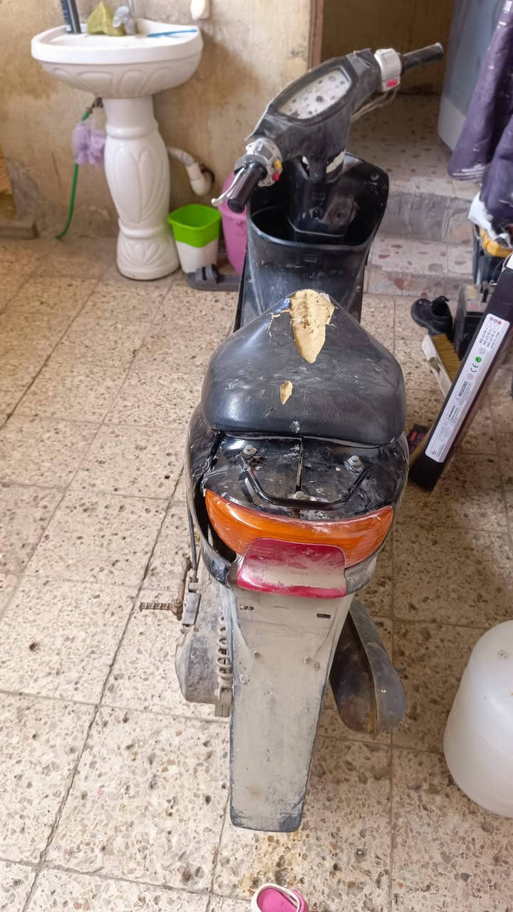 سلام عليكم عصفوريه كوم حديد جانت تشتغل وطفت ابيعها كوم حديد سعره 75 قفل ***********
