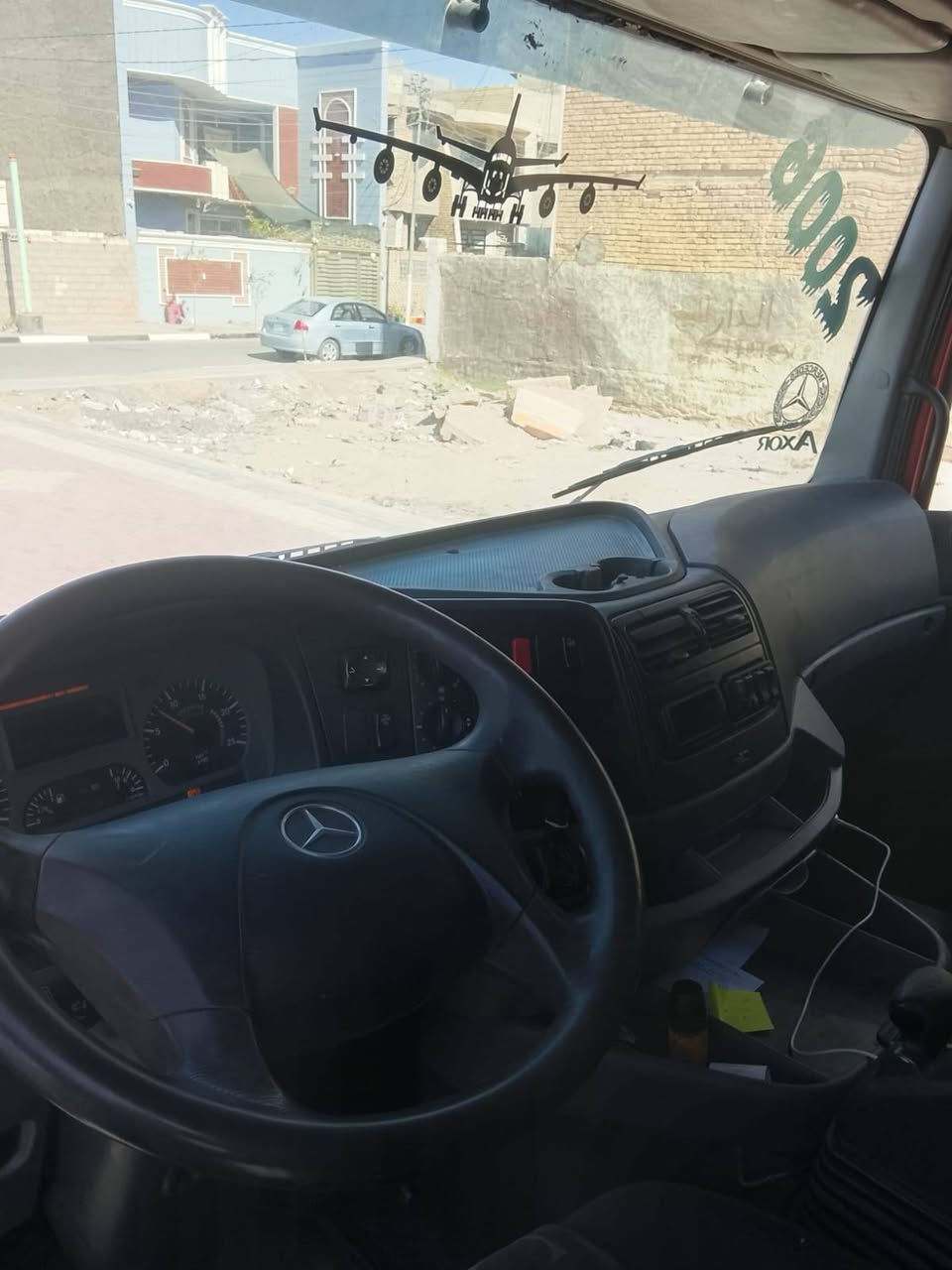 السلام علیکم 
اكسور ٢٠٠٥ رقم سليمانيه هزا جديده مربوطه ٤ محور مزوج فلات مكينه ٤٣ كير كهربائي سياره جاهزا خير من الله مكاني كربلاء السعر ١٨٥ راس اوعربانه ***********
