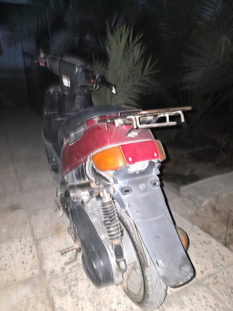 السلام عليكم ورحمة الله وبركاته دراجه للبيع منغولي خطين دراجه حلوه نظيفه مكينتها ناعمه ونشاطه خير من الله استمراريه ونهضه السعر 250 وبيها مجال للطيبين مكاني البصره حمدان للاستفسار الرقم ***********
