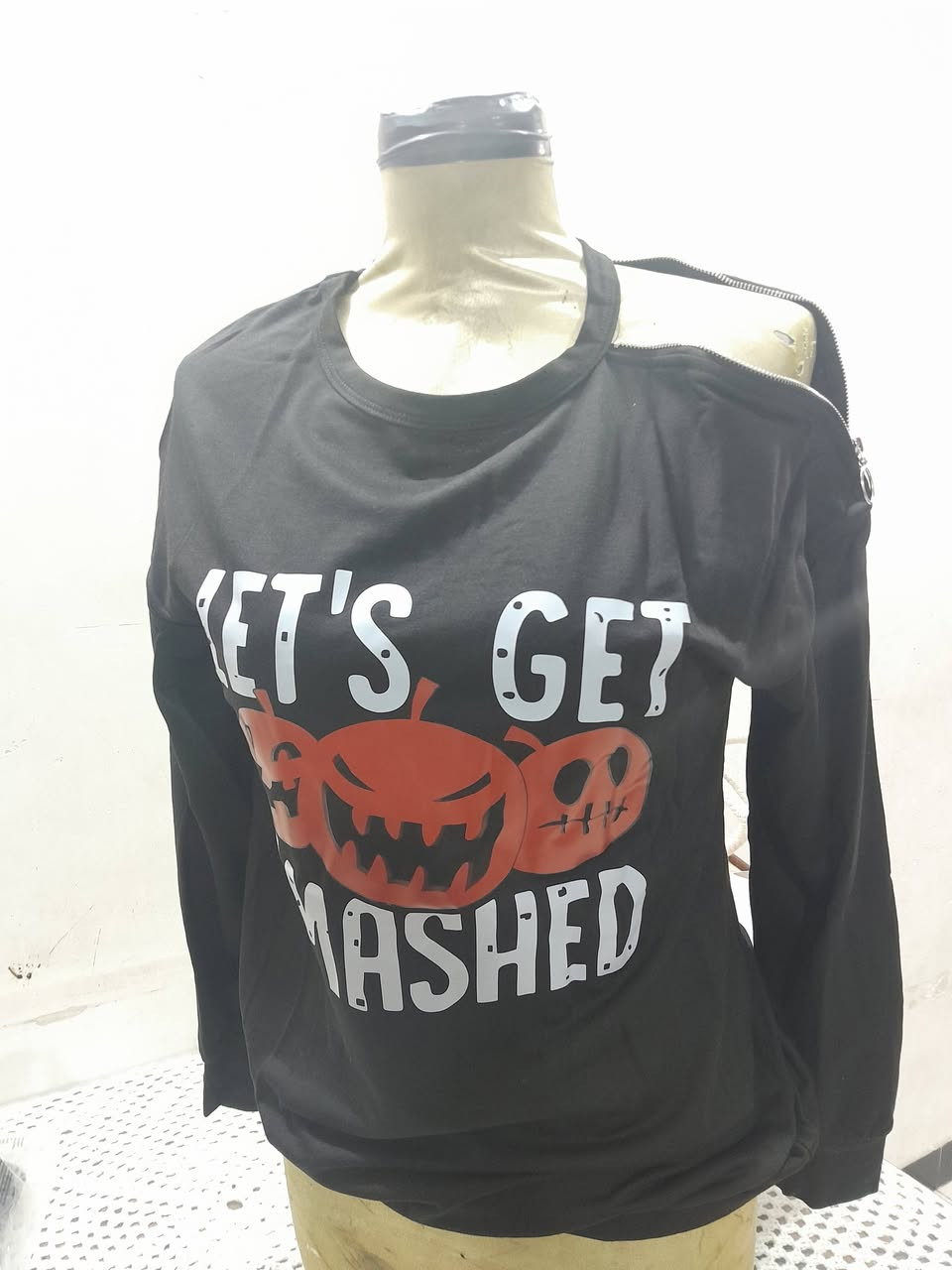 عندي بضاعة شي ان قطعة ب٤ الاف جينزات قمصان كل الوان نص ردن فستان ابيض


**إذا كنت صاحب هذا الإعلان وتريد حذفه لأي سبب، رجاءا أرسل رسالة إلى الدعم الفني**