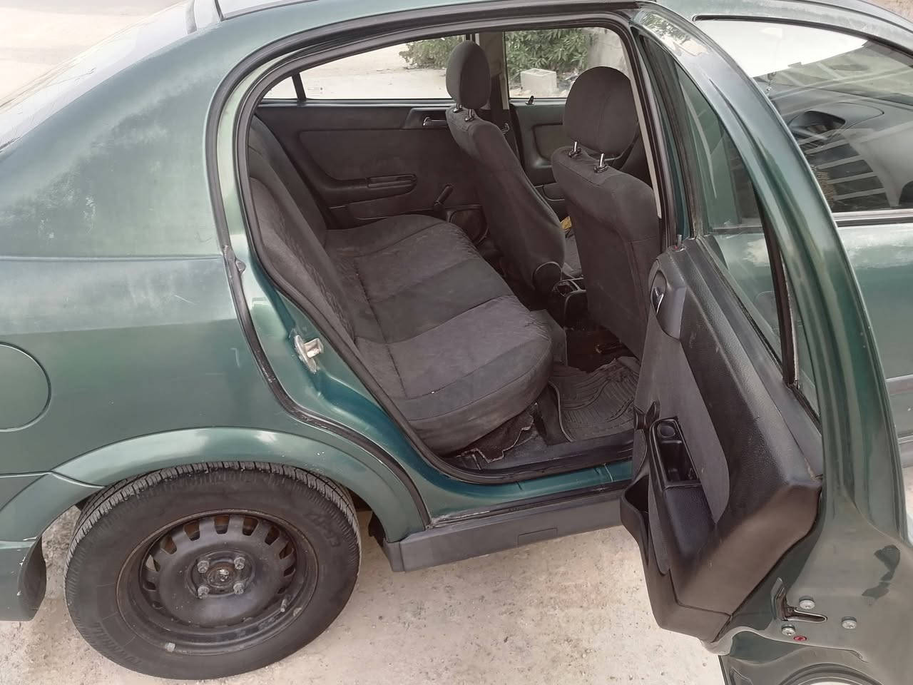 السلام عليكم ورحمة الله وبركاته
للبيع اوبل استرا 2002  انكليزي وبسمي كير ومحرك مكفول تخم تاير جديد صدر امامي خلفي جديد تبريد ثلج تدفئه كهربائياته بلاديه اي چطل مابيه غرفته جديده بلاديه كهربائياته كله شغاله بلاديه  ترايك وين متريد ناعمه كلش بلاديه صبغه بلاديه  مكفوله من ضربه كتلوكات شركه بيه السعر 55 بيه مجال ( ***********… . *********** )
