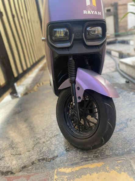 للبيع دراجه شحن RAYAN دراجه اي نقص ما بيها 6 باتري عل فحص دراجه غنيه عن تعريف مكاني بغداد العامريه ***********
