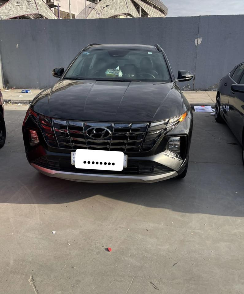 توسان ان لاين N Line 
2023 
حادث جاملغ عكس السايق راجع نفسة صبغ  قطعة وحدة 
مواصفاتهة معروفة فول فتحة تحكمات حساسات تدفئة تحديد مسار اوتو هولد نظام منحدرات اوتو ستارت دفع رباعي 
السيارة اني مستوردهة وصار 6 اشهر عندي مرقمهة قبل شهرين 
باسمي السيارة 
سعرهة 200 وبيهة مجال وبخدمة الطيبين 
***********
