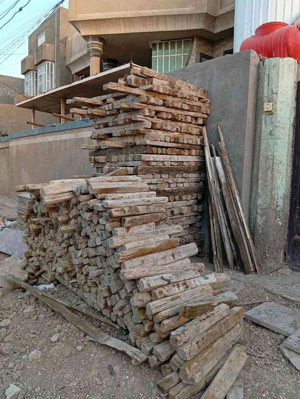 قالب خشب للبيع العدد16 مكعب
سعره مناسب ***********
