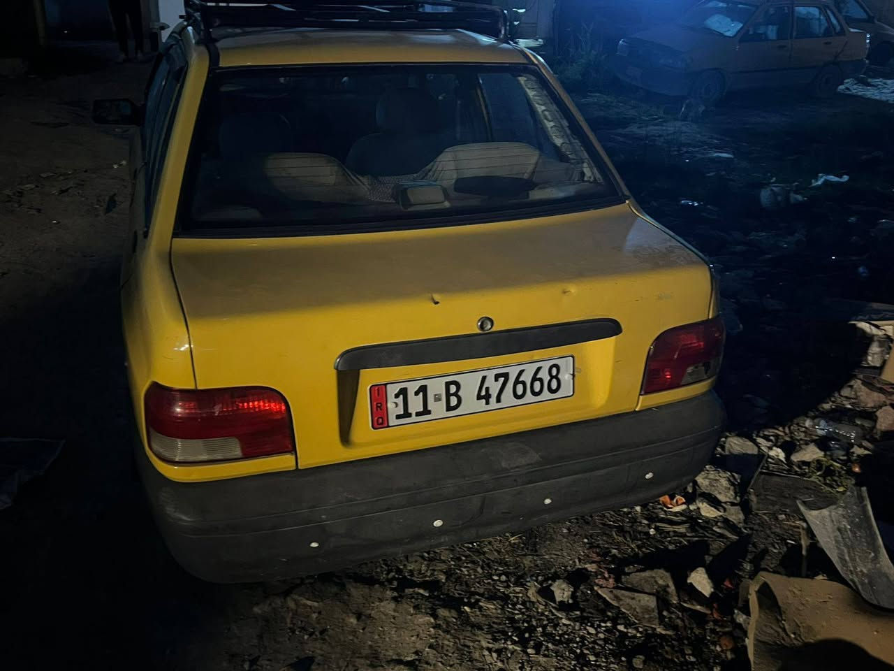 سلام عليكم
سايبا 2012
جاهزه مكينه وكير كلشي بيهن جديد
رقم جديد 
ضربته باب السايق ودوسه 
ب28 بيه مجال 
***********
