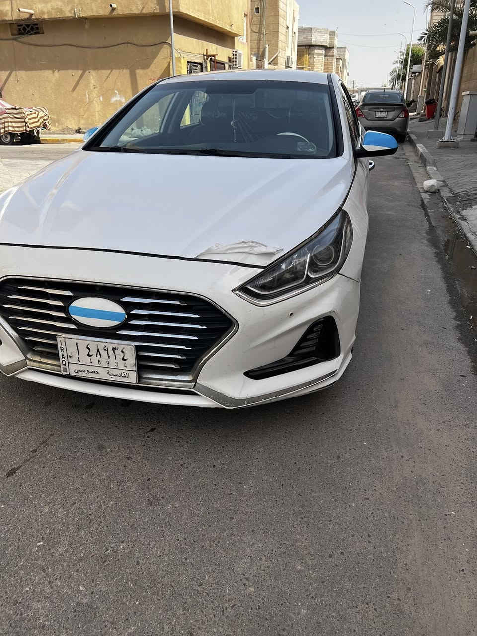 السلام عليكم سياره سوناته مويل 2018 وارد امريكي مكينه 2400 بلكارتون ضربتهه مو قويه موجود بلمنشور  تبديل المدكر الايسر وبيهه ضربه دراجه يم قبق البانزين  مو قويه بيهه مكانات صبغ تبريد ستوه شاد منضومه جديده السعر 125 وبيهه مجال للطيبين مكان السياره بصره الزبير ***********
