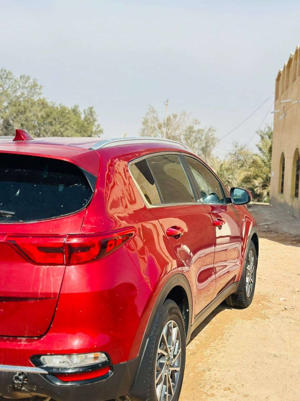 كيا سبورتج 19 امريكي سياره جاهزه وبسمي بيع ومراوس سعر 140 وبيه مجال قليل ***********
