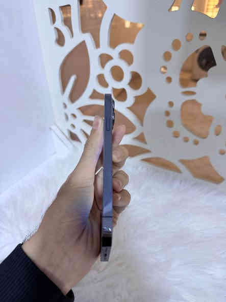 ئایفۆن ١٣ پڕۆ ماکس
ڕەنگی شین زاکیرەی ١٢٨ گیگا پاتری ٨٧
کەپس نەکراوە زەمانی کۆمپیتەر و هەوا
نرخی 470 دۆلار گەیاندن هەیە
ناونیشان هەولێر قەڵاتی نوێ مۆبایلی هاوکار
ژمارە مۆبایل *********** أربيل
