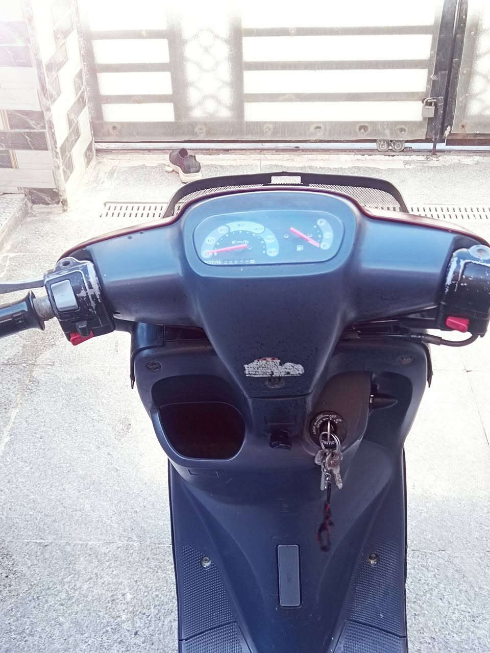 دراجة منغولي للبيع نضيفه كله شغاله سلف هندر لايت اشاير عداد بانزين السعر ٣٥٠ العنوان أمن الداخلي نهايه الشارع للنتصال ***********
