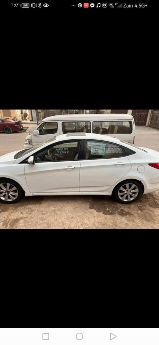 السلام عليكم اكسنت 2013 خليجي بللو 1600دوش قطرتين السياره دوشمه عام جديد (كشنات تنتنه ارضيه استيرن جنطه) سلايد طكتين نضام ايكو اشاير بلمري تحكم مري 
السياره نضيفه وكلش كاعده
مكاني بغداد قرب الحسينيه 
رقمي: *********** 
ملاحضه : بيها صبغ الدوسات وضربه بسيطه بلجنطه
السعر ٩٦ وبيها مجال للطيبين
ملاحضه بيها نقص حداديه تعبانه يراد ادامه وينزل من سعر السياره وبعض الملاحضات البسيطه 
السونار موجود بلصور
رقم انكليزي جديد ب اسمي شرط التحويل
