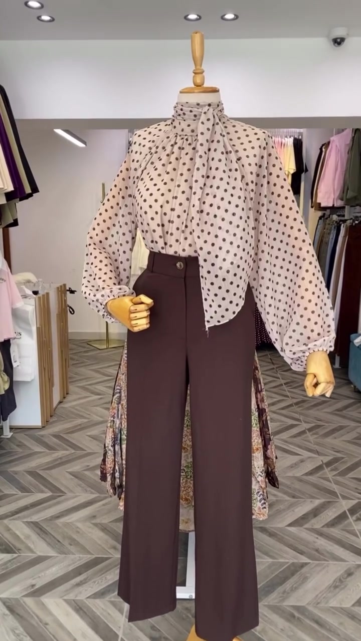 ازياء البسفور 👗👚

تم التكرار 😍😍😍

قياسات /s-m-L-xl

حي الجامعه مجاور كريندرز


**إذا كنت صاحب هذا الإعلان وتريد حذفه لأي سبب، رجاءا أرسل رسالة إلى الدعم الفني**