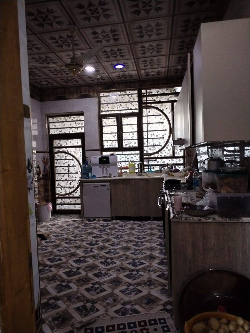 دار للبيع مساحه 150م طابو زراعي بلنجف مقابل سايدين العسكري عمود 250شارع الصب يبعد عن شارع العام 80م ضبط للاستفسار واتساب *********** النجف, العراق
