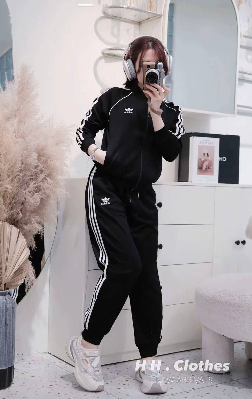 👇👇 بسم الله توكلنا على الله 👇👇

👌👌 ومازال لدينا إبداع لم يصل إليه أحد 👇

✨✨✨ أحدث صيحات الموضة العالمية لعام 2025
🎨🎨 الألوان :-كما معروض
سوت رياضي اديداس 
 قياس  36 38 40 42 44 
للطلب ولاستفسار على خاص او الواتساب ***********
