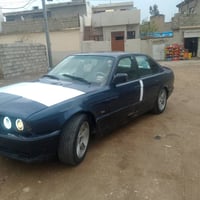 بي ام دبليو 520i • ١٩٩٣ • زينون