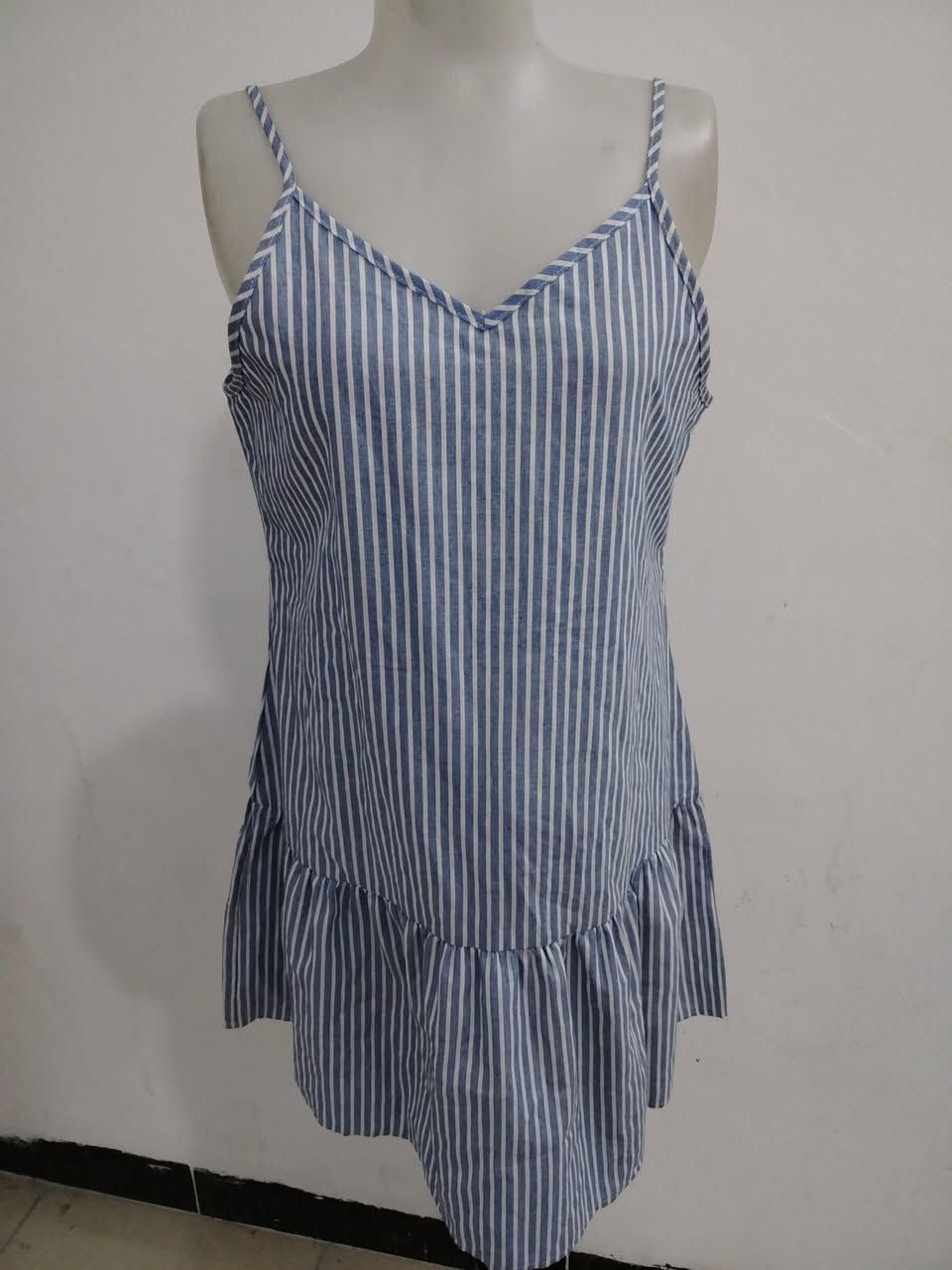 فساتين +تشيرتات ✨(جديد وليس بالة 👍)
سعر القطعة الف بس تخفيضات داخل المحل 📌العنوان حي البتول 👍
متوفر توصيل 🚛


**إذا كنت صاحب هذا الإعلان وتريد حذفه لأي سبب، رجاءا أرسل رسالة إلى الدعم الفني**