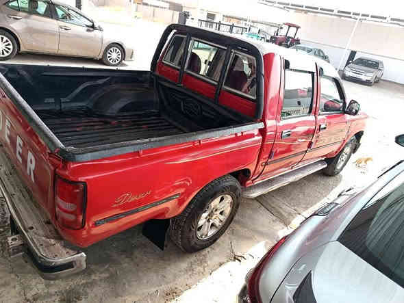 السلام عليكم 
دير للبيع او مراوس حسب القناعه 
الموديل 2013
رقم صلاح الدين دولي 
سنويه مجدده لل 2028
محرك كير صدر اكسل شاصي شرط 
السعر 60$ورقه 
#العنوان_كركوك_الحويجة 
معرض الوفاء لبيع وشراء السيارات والتركترات وجميع المعدات الزراعيه الحويجه 
الشراي يتصل على الارقام التالية 
***********
او
***********
